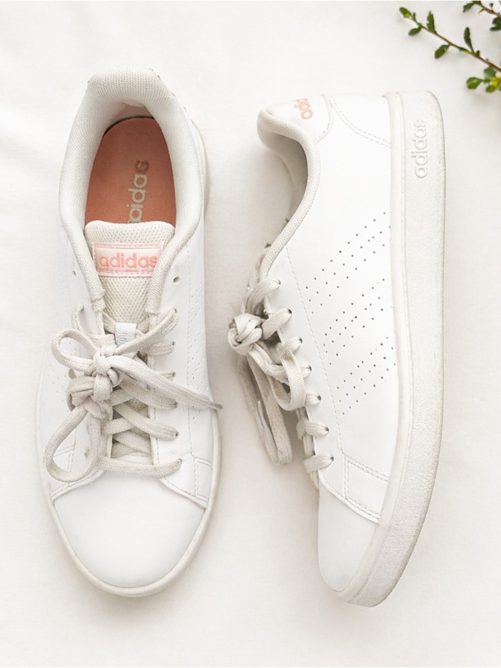 Adidas Advantage Base White Sneakers Pink Logo Women’s Size 8